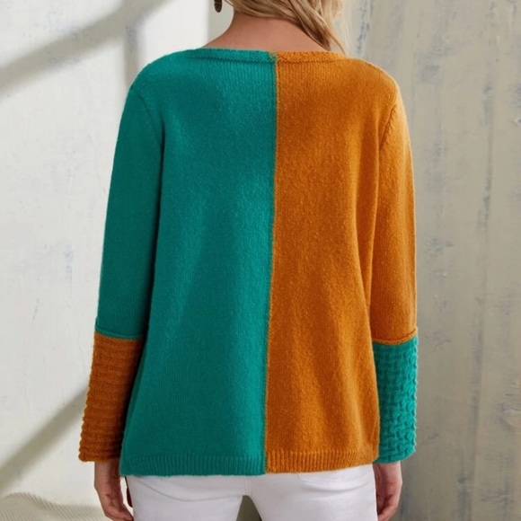 NWOT 🌱🍂Two Toned Button Front Round Neck Cardigan🍂🌱 - Picture 4 of 5